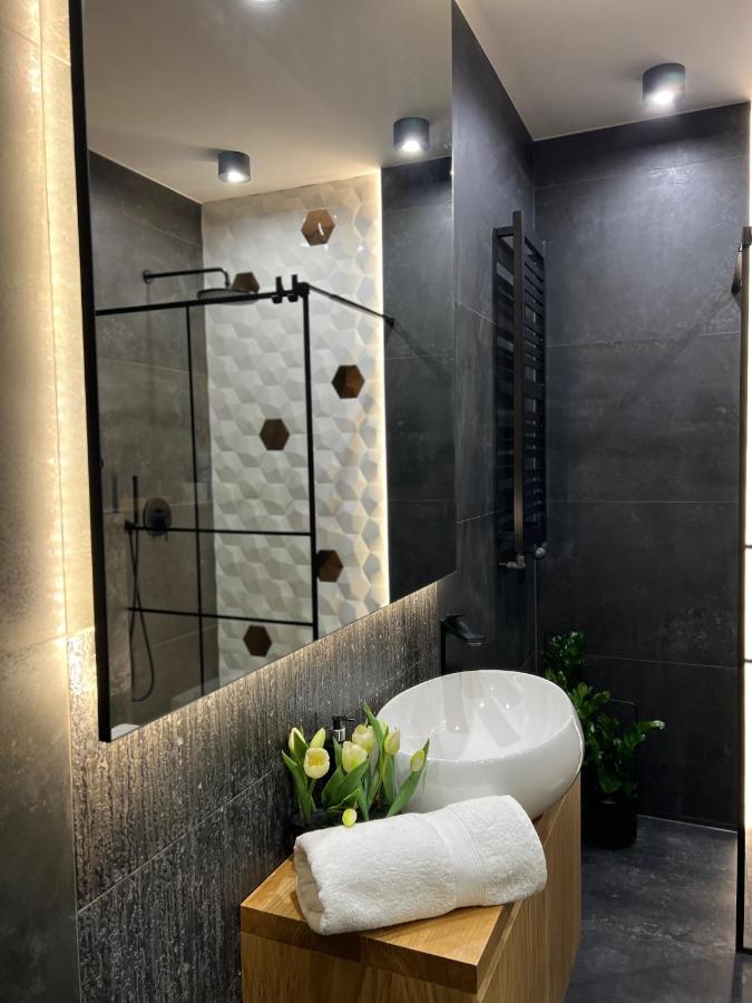 Family & Business Elegant Apartments, Kadzielnia, Wdk, Stadion Korona -1 Bedroom, Terrace, Garage, New! 凯尔采 外观 照片