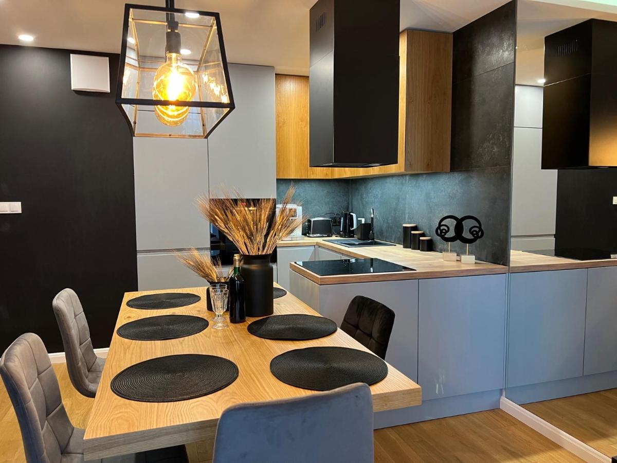Family & Business Elegant Apartments, Kadzielnia, Wdk, Stadion Korona -1 Bedroom, Terrace, Garage, New! 凯尔采 外观 照片